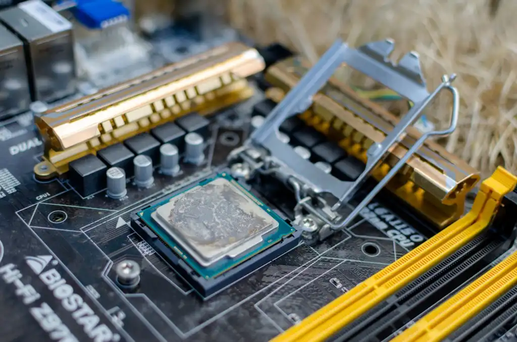 دلایل بالا رفتن دمای CPU