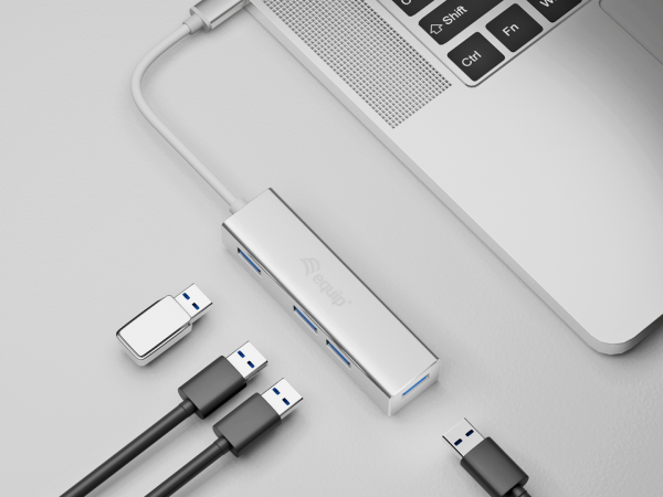 بهترین هاب USB4 لپ‌ تاپ